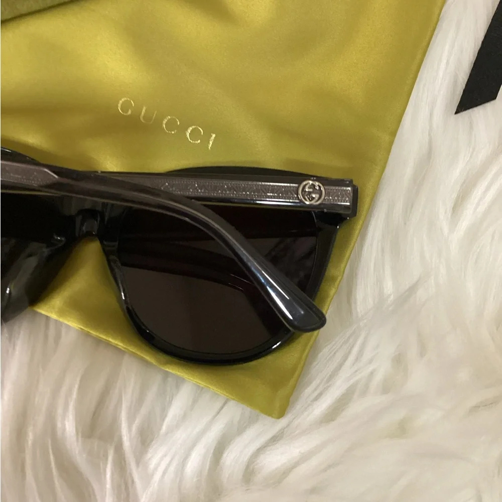 Gucci Authentic sunglasses - Picture 6 of 11